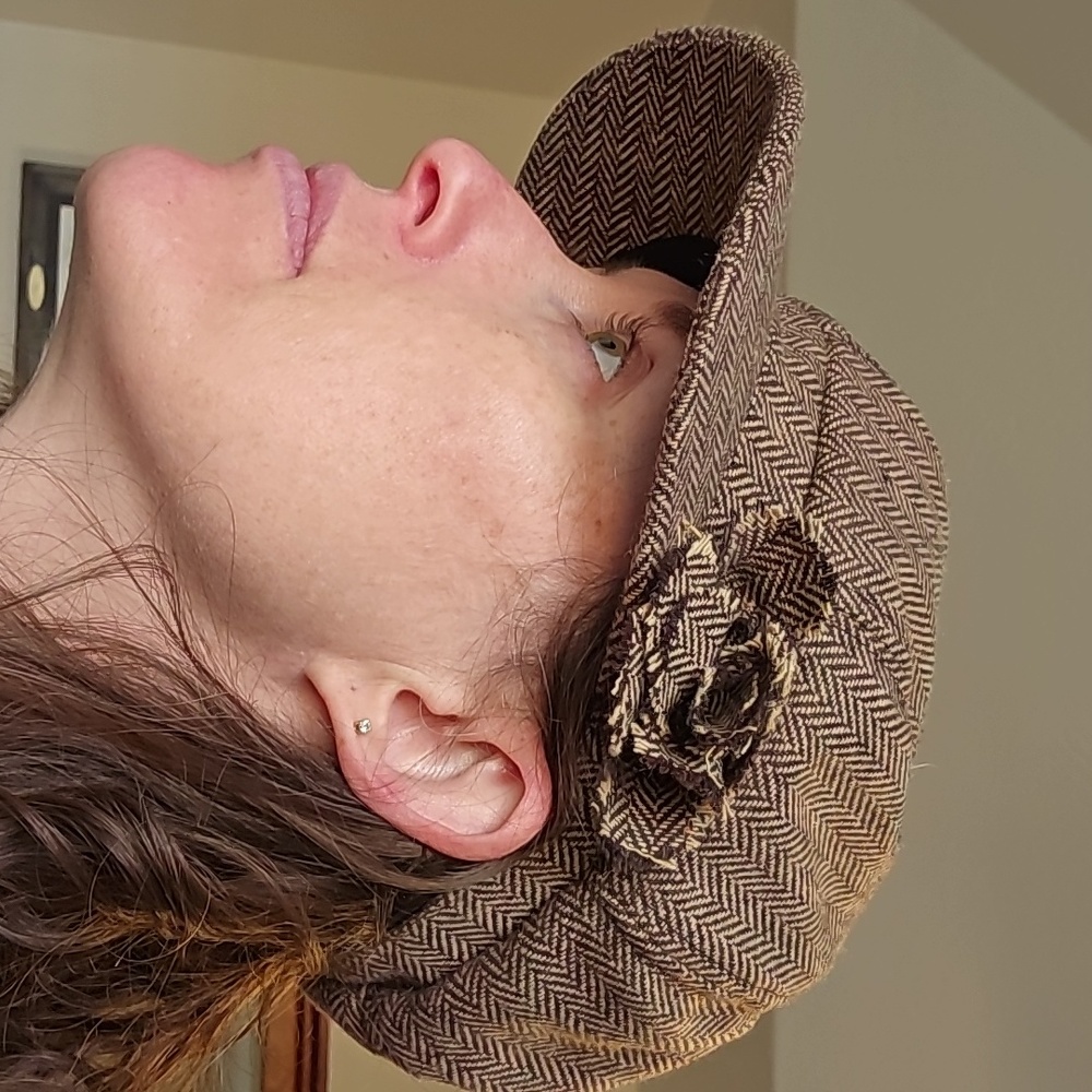 Cute hat - Picture 5 of 5